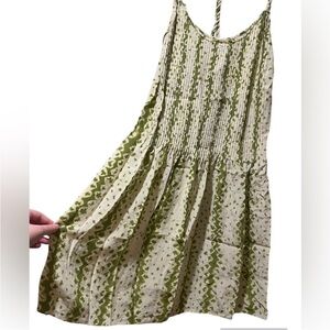 Banana Republic 100% SILK Green and Cream Dress